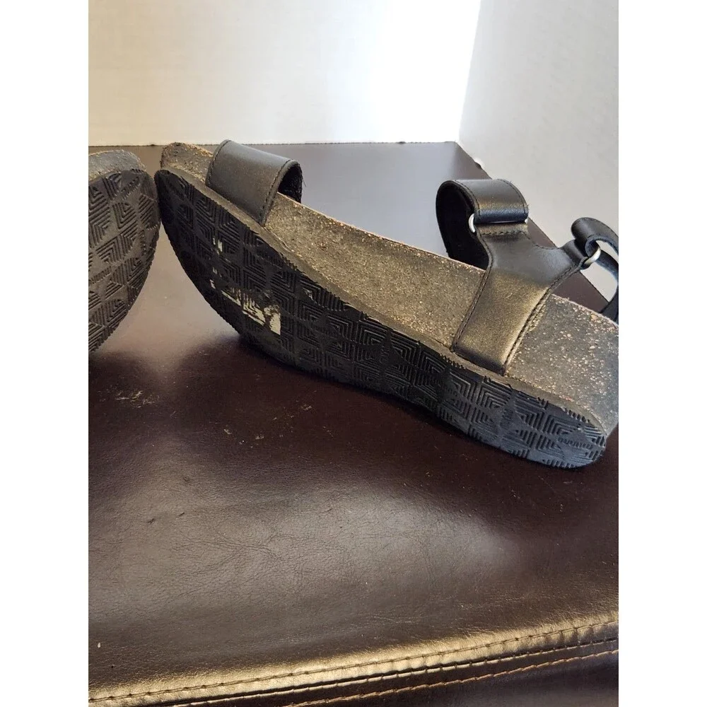 MUNRO Women's Wedge Black Leather Sandals, Size 7.5